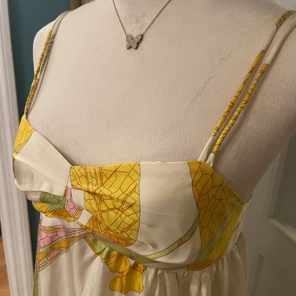 Designer Nieves Lavi Label - Picture 2 of 3